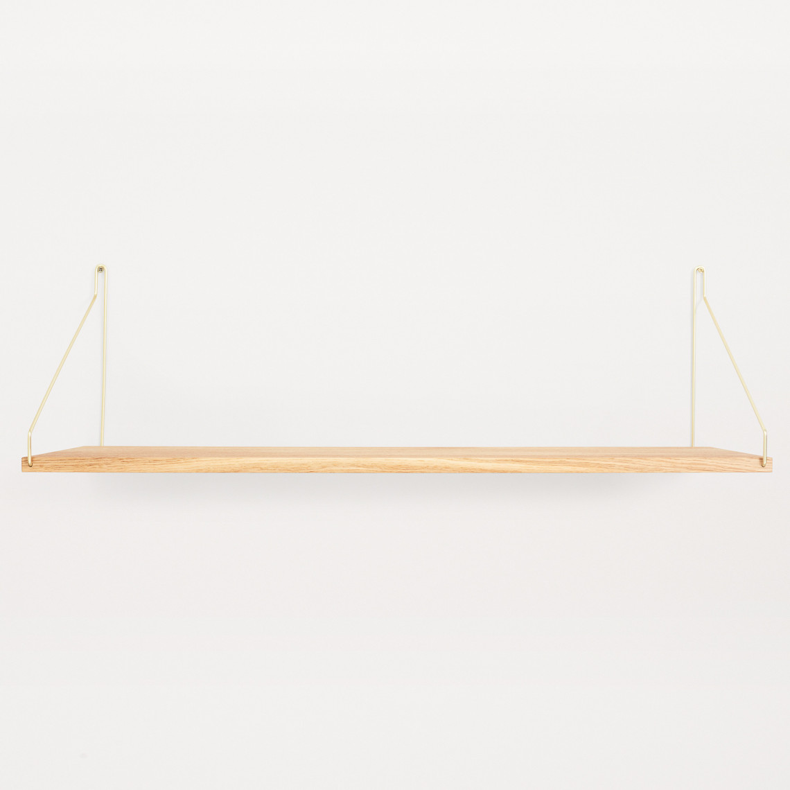 Væghylde Shelf - Hylde i eg, Bredde 80 cm, Dybde 27 cm, Udførelse Natural Oiled Oak / Brass